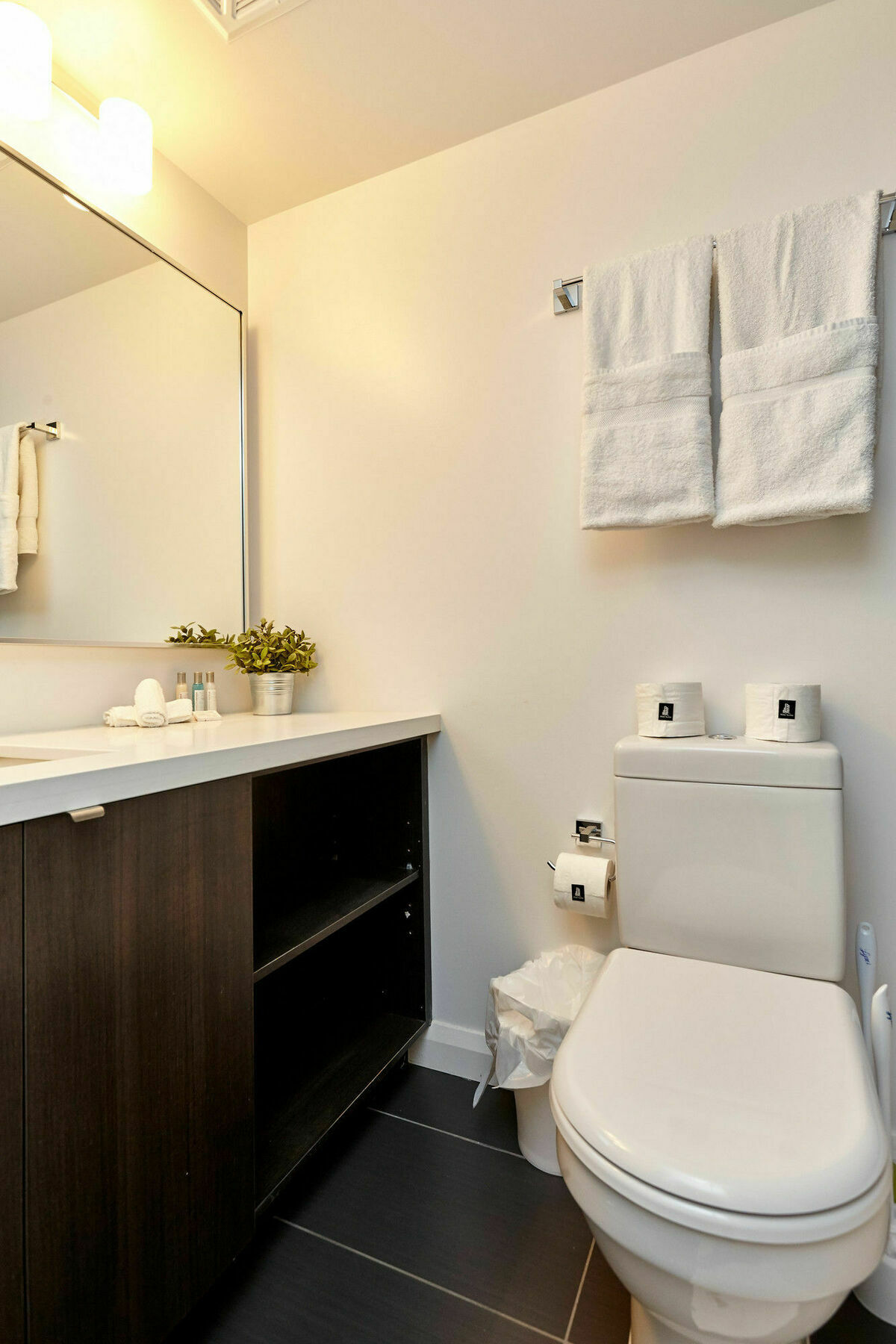 Atlas Suites - Yorkville Furnished Apartments Toronto Bagian luar foto